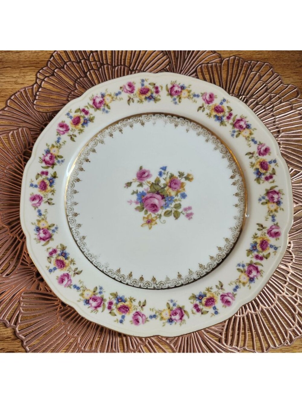 Colorful Mismatched China Dinner Plates ~10" Porcelain Eclectic Set of 4 - Picture 2 of 11